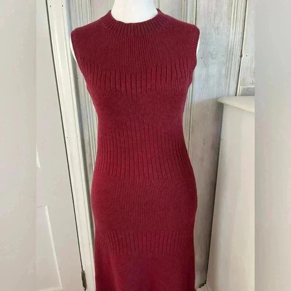 Adelyn Rae burgundy sleeveless round neck midi sweater dre… - Picture 3 of 8